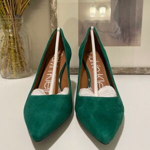 Calvin Klein Gayle Pump